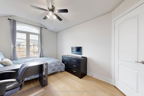 Photo 28 at 3 Rustwood Road, Patterson, Vaughan