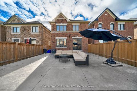 Photo 33 at 14 Faust Ridge, Kleinburg, Vaughan