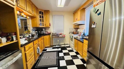 Photo 2 at 349 Kipling Avenue, New Toronto, Toronto