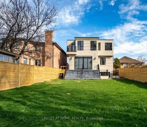 Photo 25 at 33 Cartwright Avenue W, Glen Park, Toronto