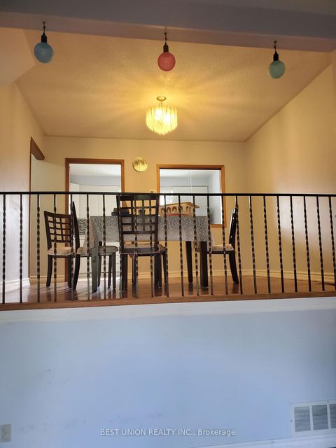 Photo 7 at 12 - 200 Bridletowne Circle, L'Amoreaux, Toronto