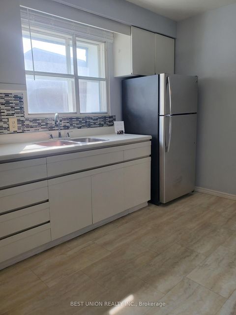 Photo 10 at 12 - 200 Bridletowne Circle, L'Amoreaux, Toronto