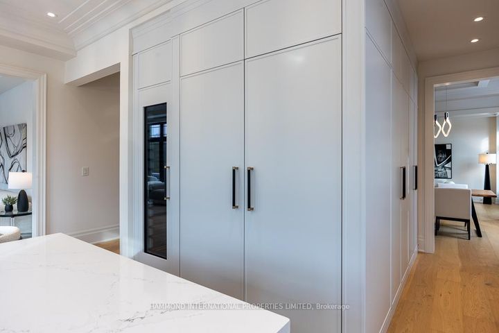 Photo 9 at 58 Fanning Mills Circle, Patterson, Vaughan