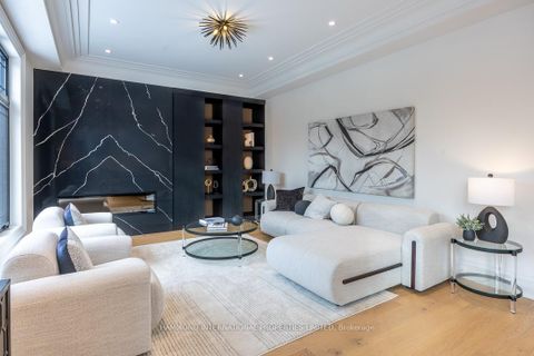 Photo 11 at 58 Fanning Mills Circle, Patterson, Vaughan