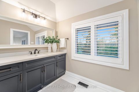 Photo 22 at 28 Forty First Street, Long Branch, Toronto