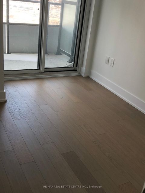 Photo 9 at 2 - 2183 Lakeshore Boulevard W, Mimico, Toronto