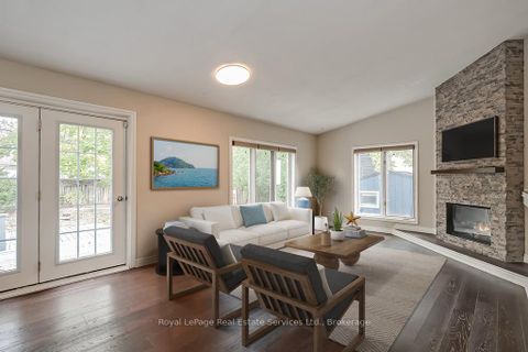 Photo 7 at 411 Trafalgar Road, OO Old Oakville, Oakville