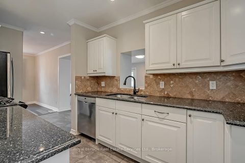 Photo 13 at 411 Trafalgar Road, OO Old Oakville, Oakville