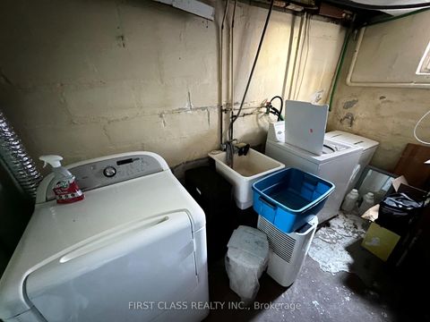 Photo 20 at 82 Hillcroft Drive, City Centre West, Toronto