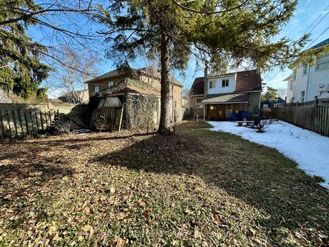 Photo 21 at 82 Hillcroft Drive, City Centre West, Toronto