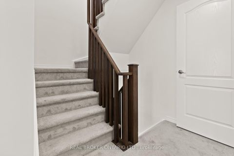 Photo 11 at 42 - 2441 Greenwich Drive N, WM Westmount, Oakville