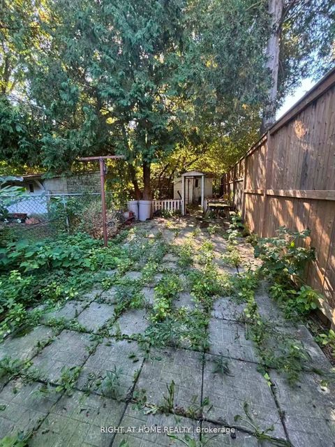 Photo 14 at 182 Boulton Avenue, South Riverdale, Toronto