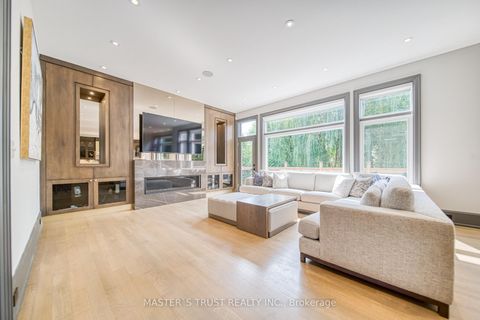 Photo 9 at 15 Ames Circle, Don Mills, Toronto