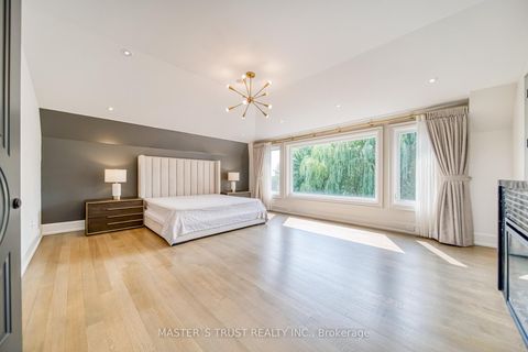 Photo 17 at 15 Ames Circle, Don Mills, Toronto