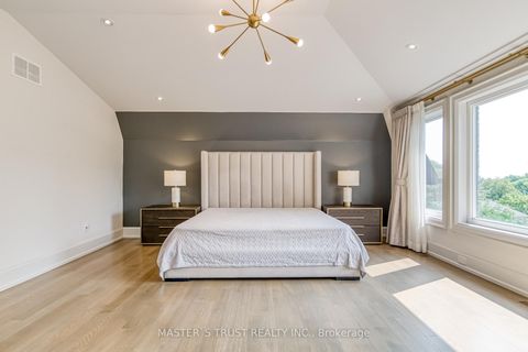 Photo 18 at 15 Ames Circle, Don Mills, Toronto