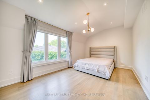 Photo 29 at 15 Ames Circle, Don Mills, Toronto