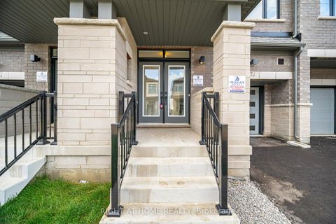 Photo 2 at 77 Singhampton Road, Kleinburg, Vaughan