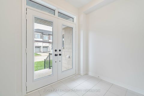 Photo 3 at 77 Singhampton Road, Kleinburg, Vaughan