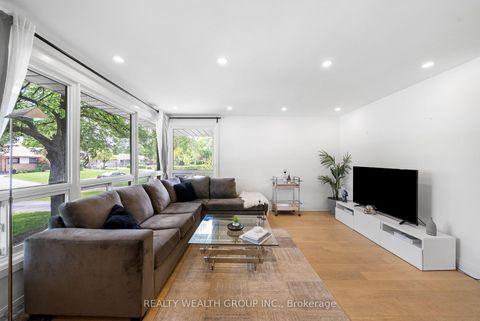 Photo 6 at 39 Treadgold Crescent, Donalda, Toronto