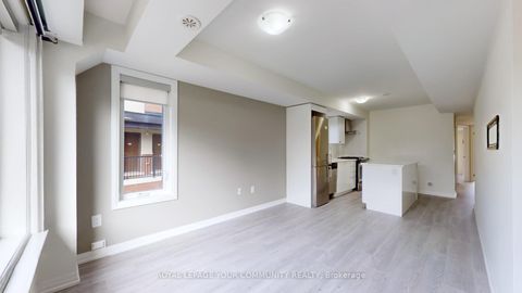 Photo 8 at 2 - 175 WILLIAM DUNCAN Road, CFB, Toronto