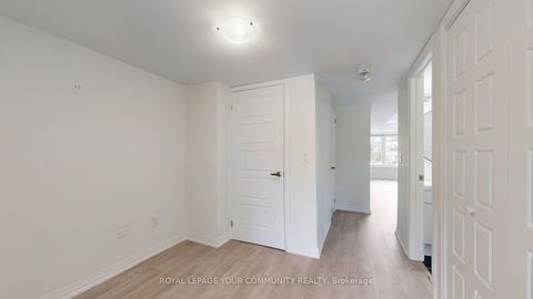 Photo 12 at 2 - 175 WILLIAM DUNCAN Road, CFB, Toronto