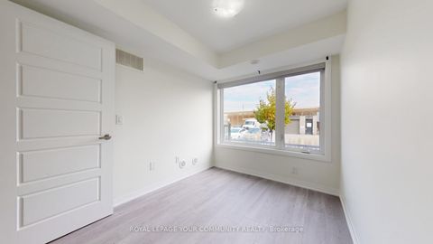 Photo 27 at 2 - 175 WILLIAM DUNCAN Road, CFB, Toronto