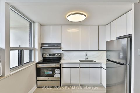 Photo 8 at 3111 - 40 Homewood Avenue, South St. James Town, Toronto