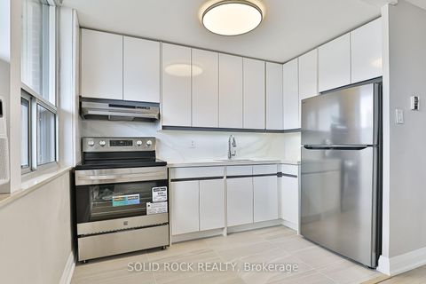 Photo 9 at 3111 - 40 Homewood Avenue, South St. James Town, Toronto