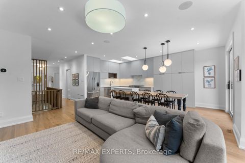 Photo 4 at 88 Arista Gate, Islington Woods, Vaughan