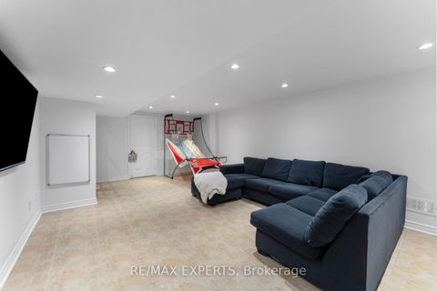 Photo 27 at 88 Arista Gate, Islington Woods, Vaughan