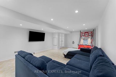 Photo 29 at 88 Arista Gate, Islington Woods, Vaughan