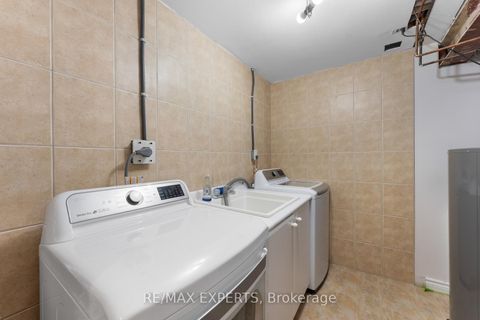 Photo 33 at 88 Arista Gate, Islington Woods, Vaughan