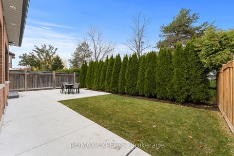 Photo 34 at 88 Arista Gate, Islington Woods, Vaughan