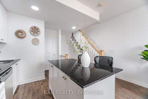 Photo 7 at 2A - 867 Wilson Avenue, CFB, Toronto