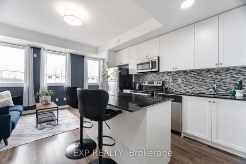 Photo 10 at 2A - 867 Wilson Avenue, CFB, Toronto