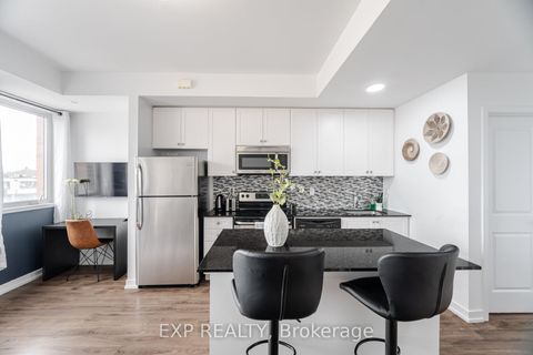 Photo 11 at 2A - 867 Wilson Avenue, CFB, Toronto