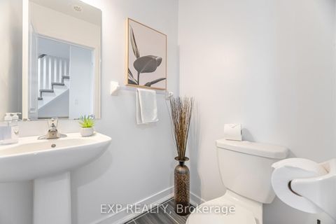 Photo 13 at 2A - 867 Wilson Avenue, CFB, Toronto