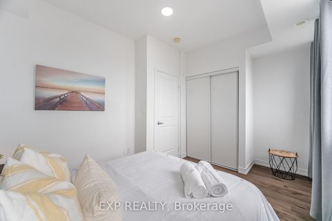 Photo 18 at 2A - 867 Wilson Avenue, CFB, Toronto