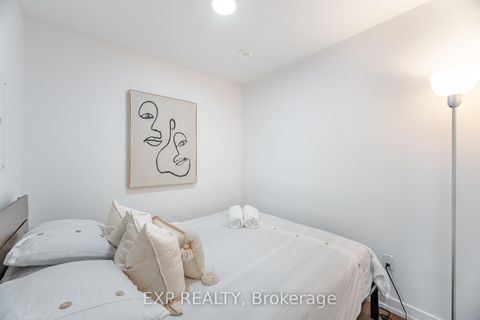 Photo 20 at 2A - 867 Wilson Avenue, CFB, Toronto