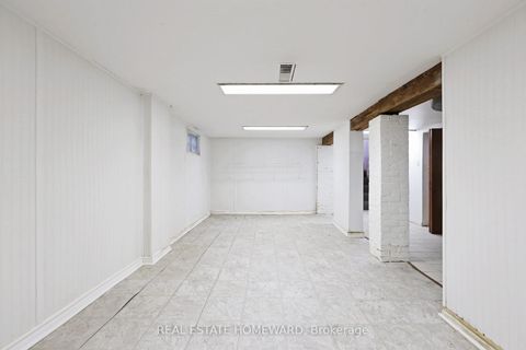 Photo 21 at 281 Queensdale Avenue, East York, Toronto