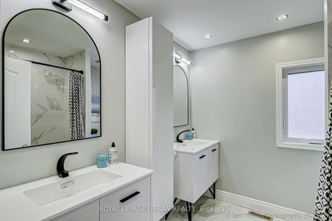 Photo 22 at 165 Westfield Trail, RO River Oaks, Oakville