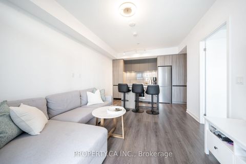 Photo 15 at 524 - 7950 Bathurst Street, Beverley Glen, Vaughan