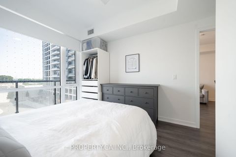 Photo 18 at 524 - 7950 Bathurst Street, Beverley Glen, Vaughan