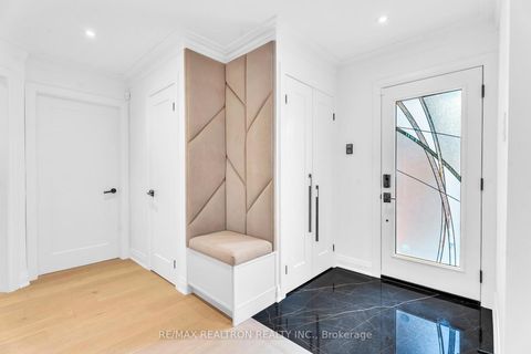 Photo 1 at 42 Butterfield Crescent, Maple, Vaughan