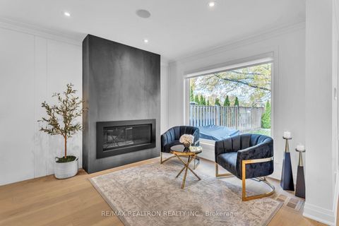 Photo 8 at 42 Butterfield Crescent, Maple, Vaughan