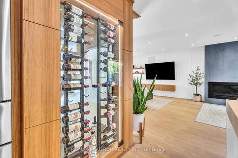 Photo 13 at 42 Butterfield Crescent, Maple, Vaughan