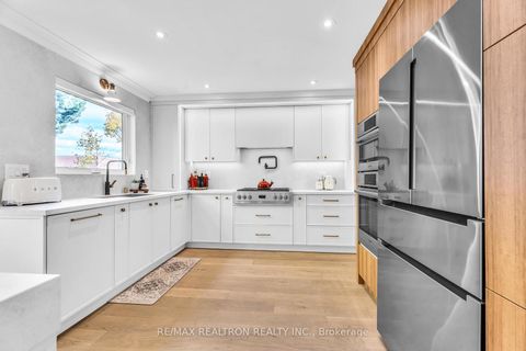 Photo 14 at 42 Butterfield Crescent, Maple, Vaughan