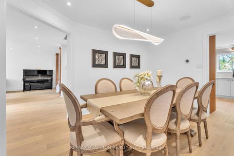 Photo 19 at 42 Butterfield Crescent, Maple, Vaughan