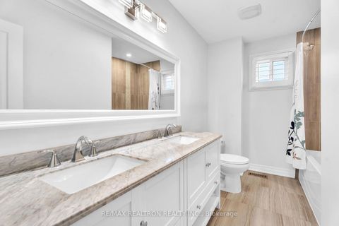 Photo 30 at 42 Butterfield Crescent, Maple, Vaughan