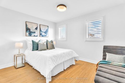 Photo 31 at 42 Butterfield Crescent, Maple, Vaughan